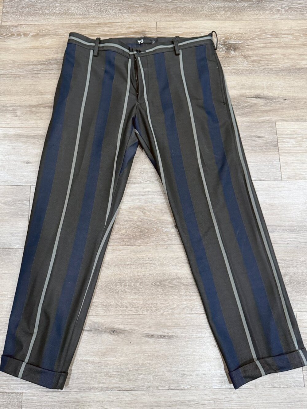 Y-3 vertical striped cuffed trousers - Large. (38")